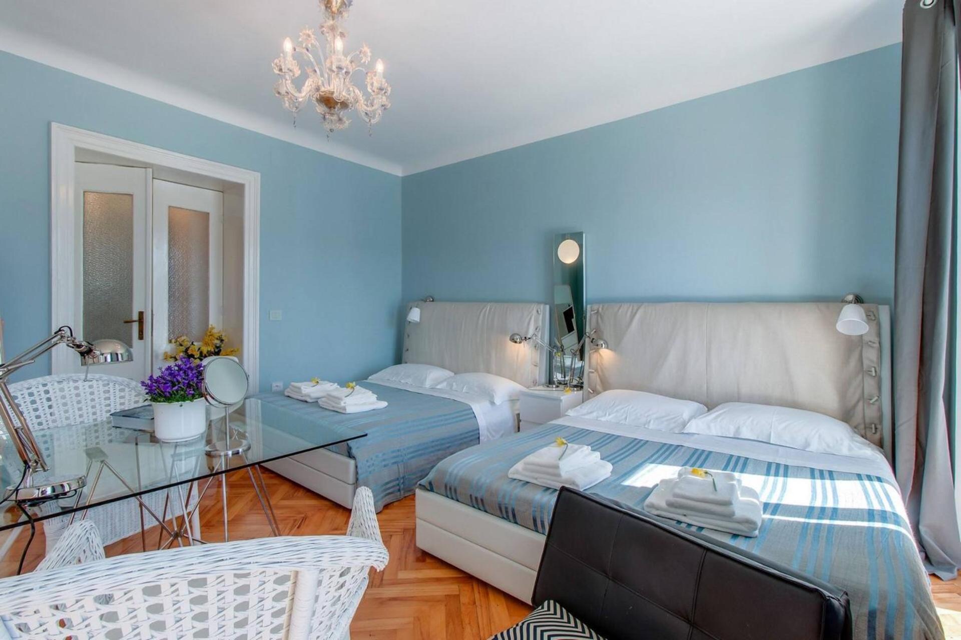 Vindobona Otel Mali Lošinj Dış mekan fotoğraf